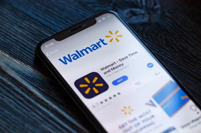 Walmart and Home Depot Find Strength In Mobile App and Tech Investments Amid Volatile Environment